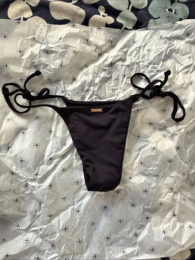 Lahana Swim, bottoms, size small. Black
